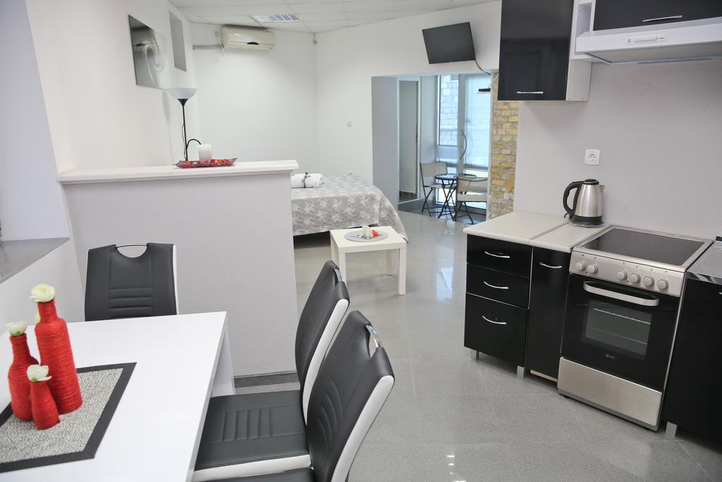 Apartments Qualitas Котор Екстериор снимка