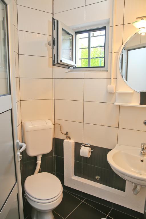 Apartments Qualitas Котор Екстериор снимка