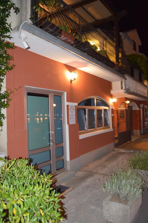 Apartments Qualitas Котор Екстериор снимка